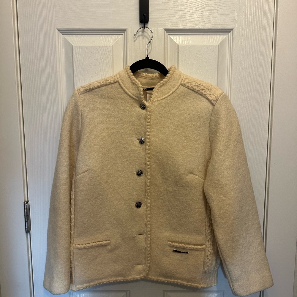 Elegant Cream Women's Jacket